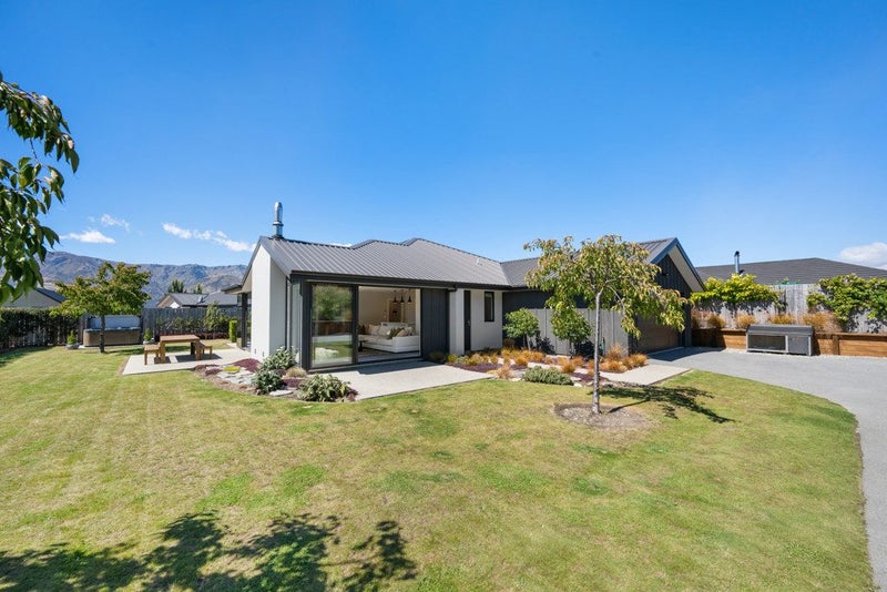 15 Pennycook Place, Wanaka - Carousel 2