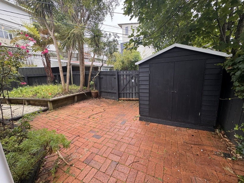 3 Lewisville Terrace, Thorndon, Wellington - Carousel 20