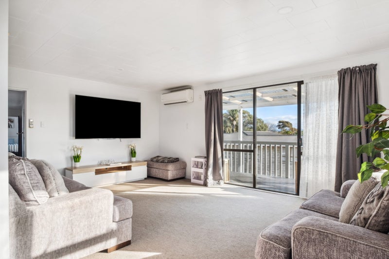 88 Anzac Street, Gisborne, Gisborne - Carousel 2