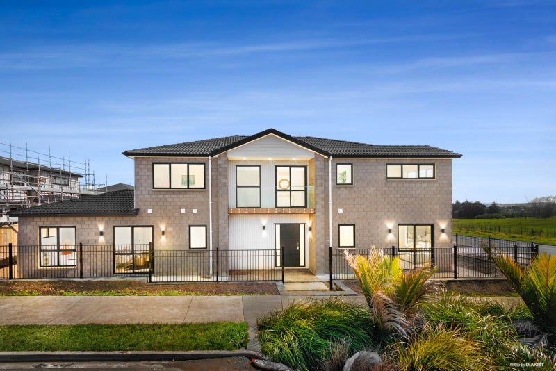 47 Murphys Park Drive, Flat Bush, Auckland - Carousel 1