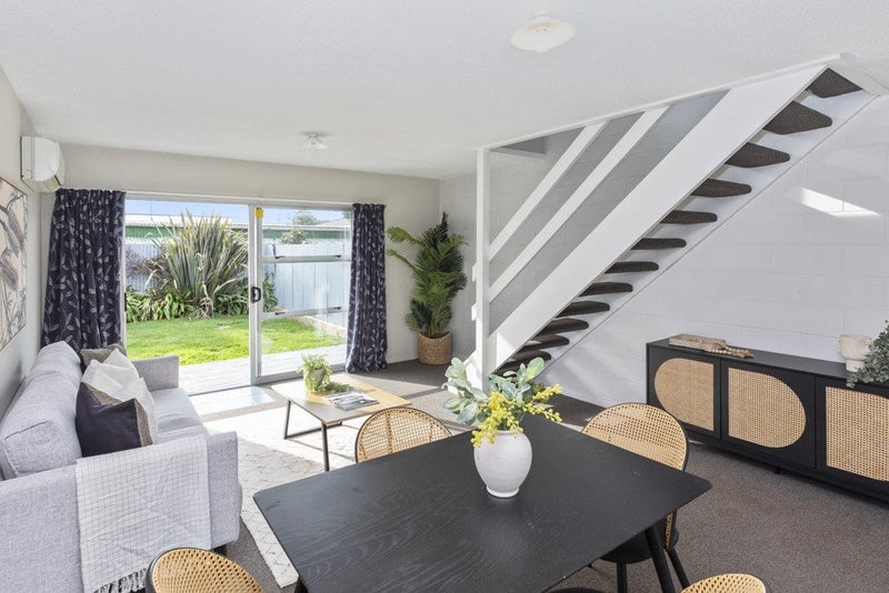 4/30 Epsom Road, Sockburn, Christchurch - Carousel 1