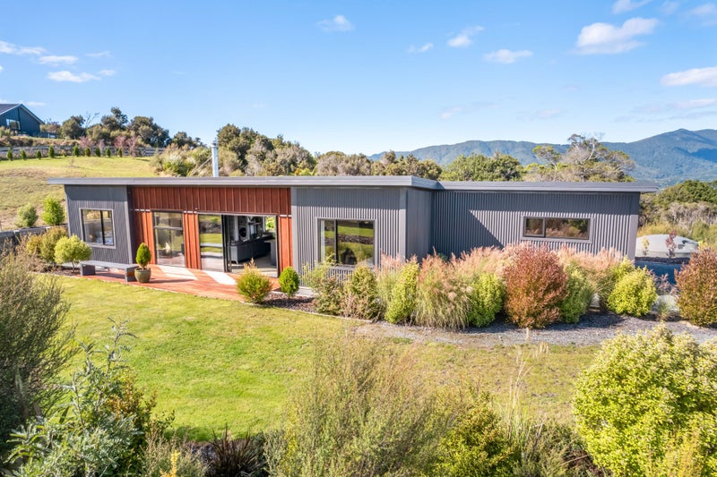 260 Fairview Drive, Akatarawa, Upper Hutt - Carousel 1