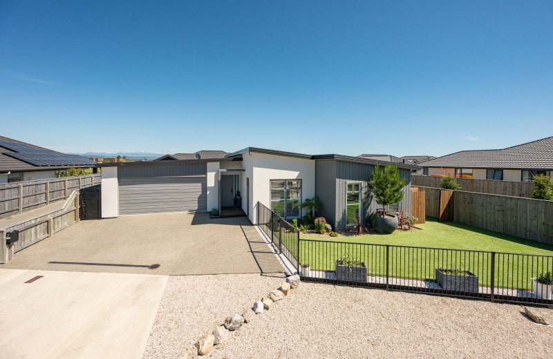 2 Cranford Road, Richmond - Carousel 2