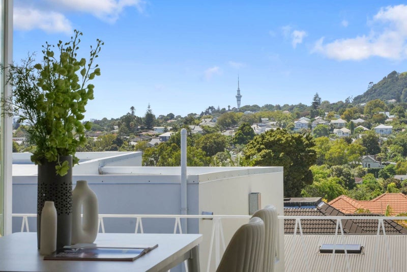 2/919 Mount Eden Road, Mount Eden, Auckland - Carousel 2