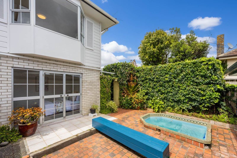 2/16 Jutland Road, Hauraki, Auckland - Carousel 2