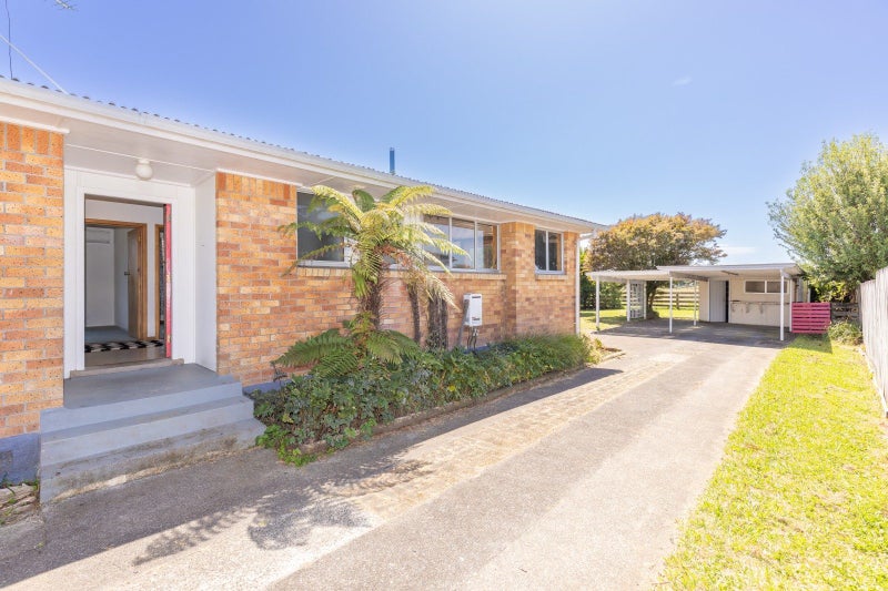 888 Hazelmere Crescent, Te Awamutu, Te Awamutu - Carousel 1