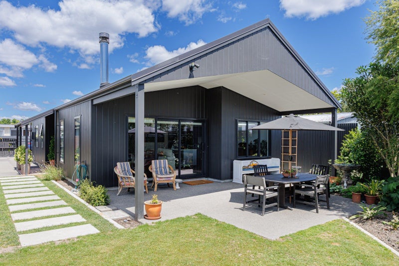 702 Oak Road, Akina, Hastings - Carousel 2