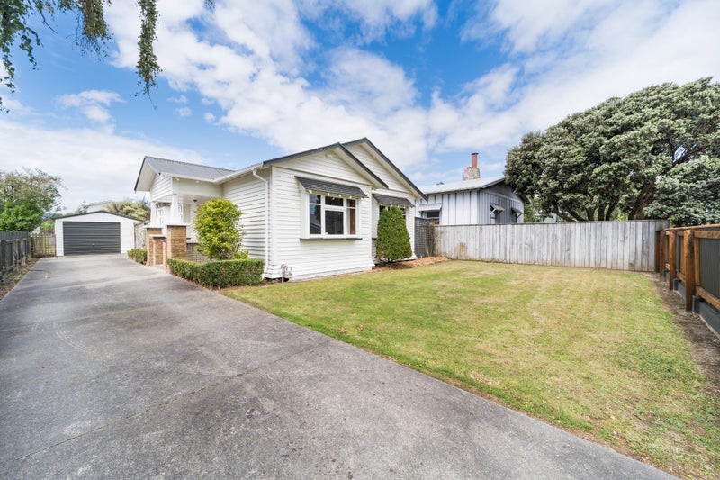 43 Lyndhurst Street, Takaro, Palmerston North - Carousel 1