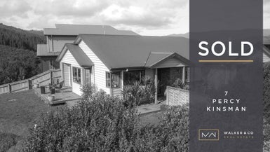 7 Percy Kinsman Crescent, Riverstone Terraces, Upper Hutt - Carousel 1