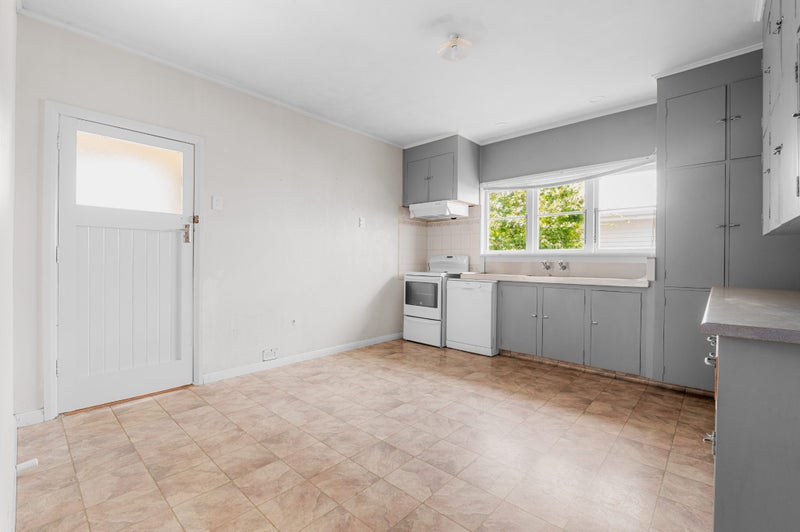 65 Clarkin Road, Fairfield, Hamilton - Carousel 2