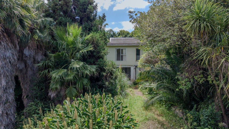 1B Peter Terrace, Castor Bay, Auckland - Carousel 9