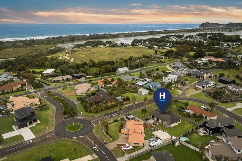 8 Athenree Heights, Athenree, Waihi Beach - Carousel 31
