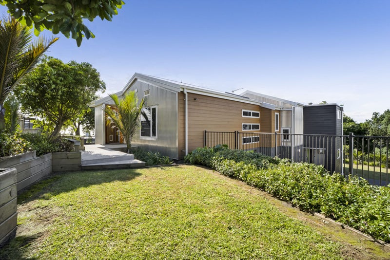 30 Ngamotu Road, Moturoa, New Plymouth - Carousel 1
