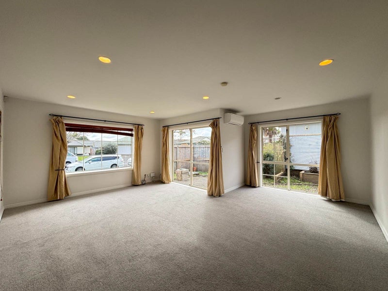 1/16 Glanworth Place, Dannemora, Manukau City, Auckland - Carousel 2