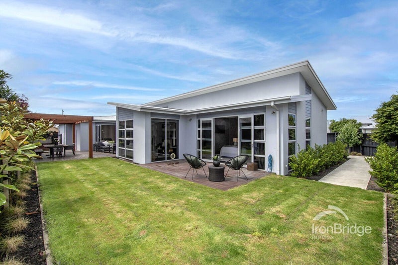 14 Papaumu Green, Parklands, Christchurch - Carousel 1