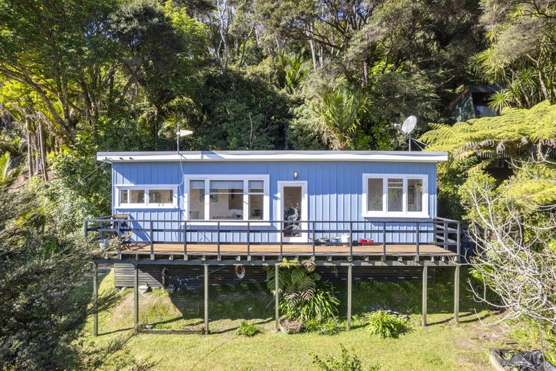 26 Ocean View Road, Huia, Auckland - Carousel 1