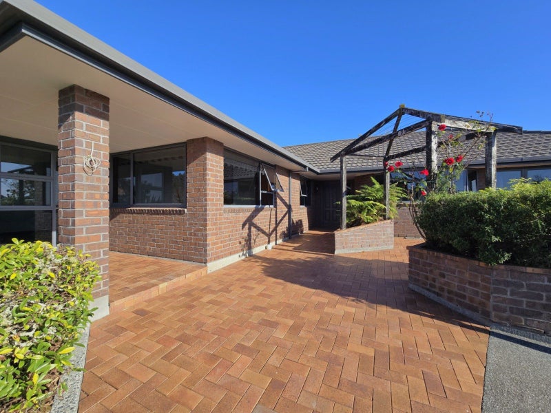 16 Gibson Street, Ross, Ross - Carousel 2