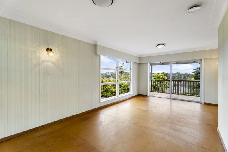 20 Cliff View Drive, Green Bay, Auckland - Carousel 2