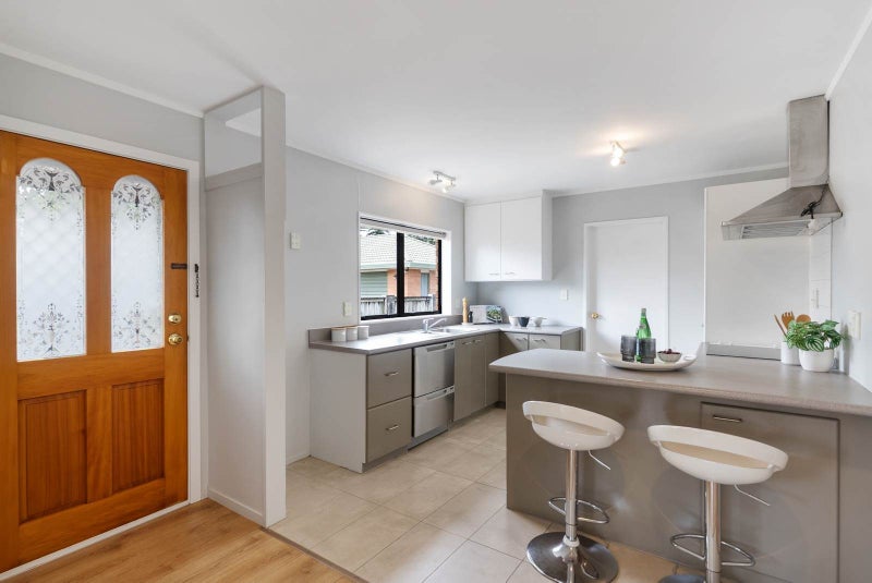 2/133 Pah Road, Royal Oak, Auckland - Carousel 27