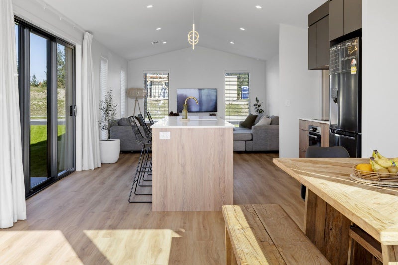 34 Kopakopa Crescent, Wharewaka, Taupō - Carousel 2