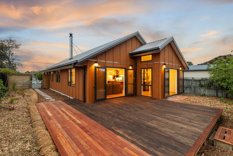 176 Pine Avenue, South New Brighton, Christchurch - Carousel 1