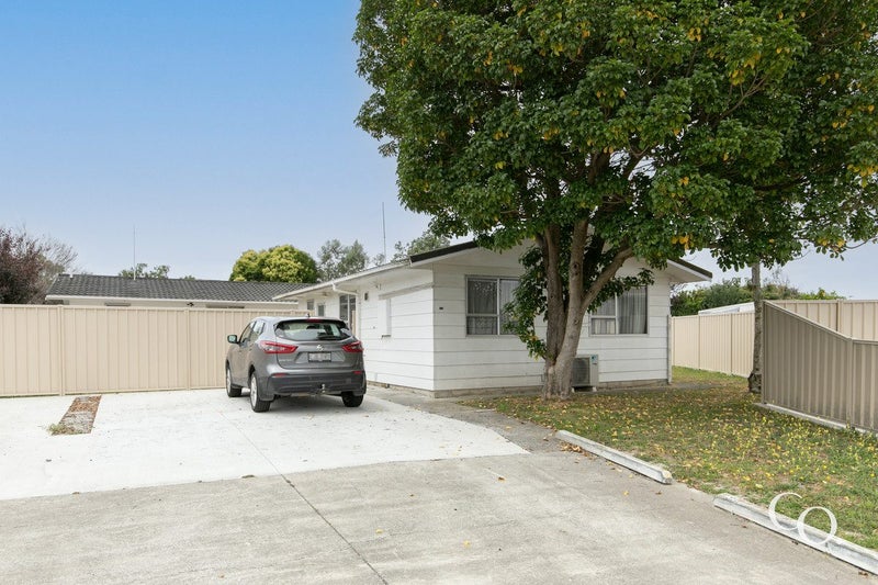 1/9 Lyttelton Crescent, Tamatea, Napier - Carousel 1