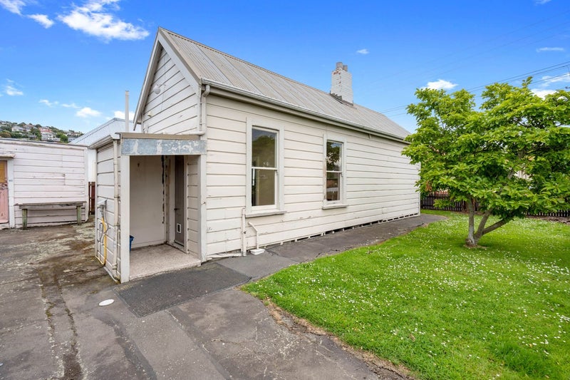 27 Nicholson Street, Forbury, Dunedin - Carousel 1