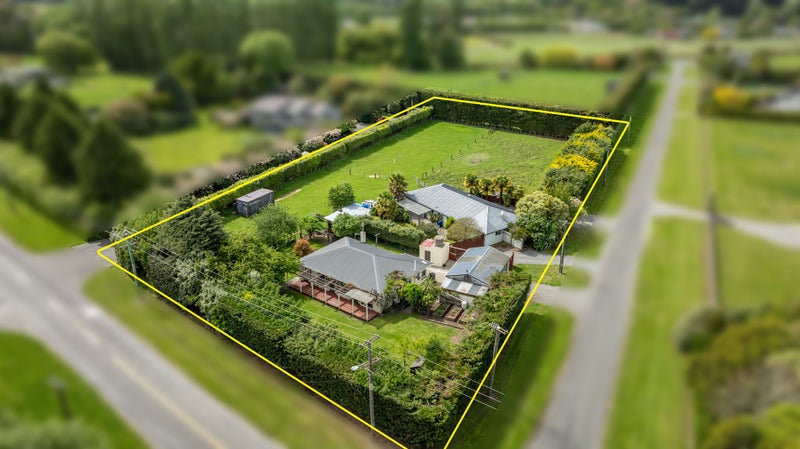 180 Guthries Road, Belfast, Christchurch - Carousel 1