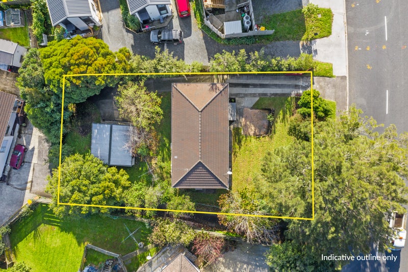 Property Valuation for 44 Cedar Heights Avenue, Massey, Auckland