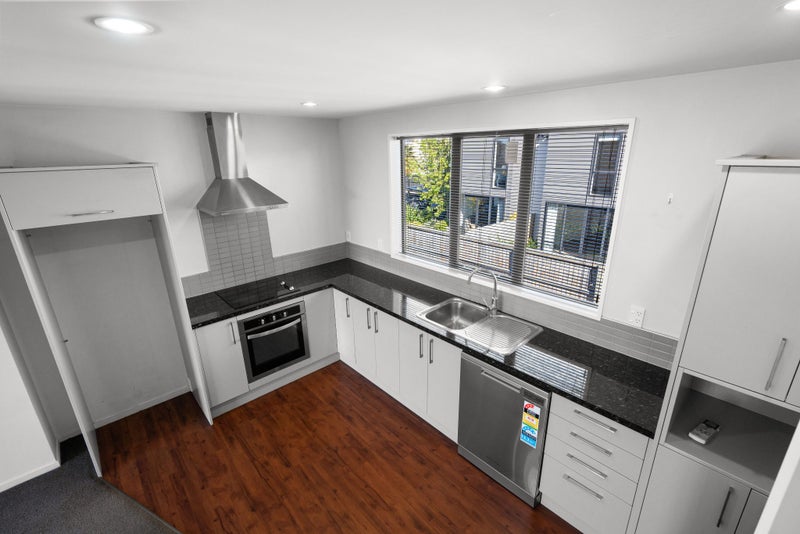 2/130 Packe Street, Edgeware, Christchurch - Carousel 2