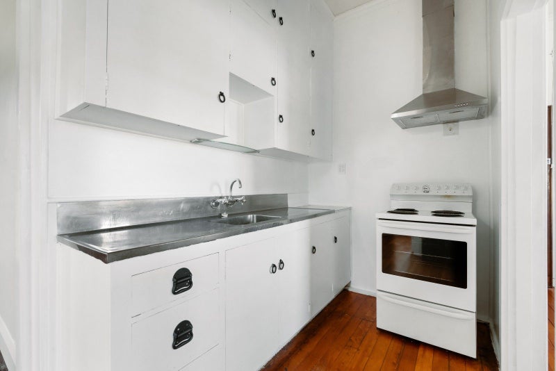 71 Sunderland Street, Clyde, Clyde - Carousel 2