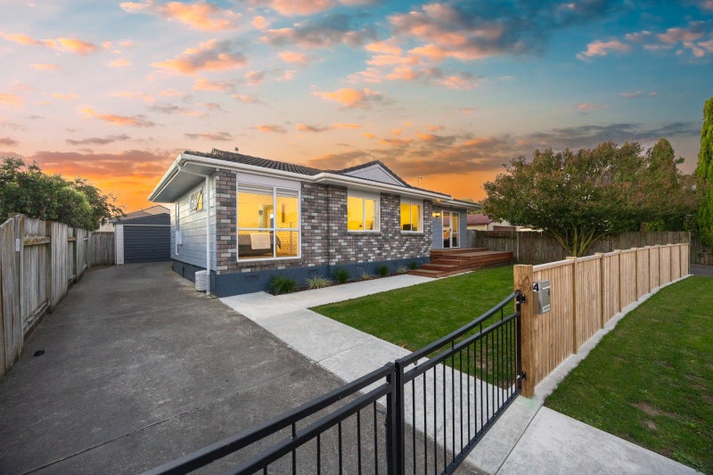 4 Emmerdale Mews, Highbury, Palmerston North - Carousel 1