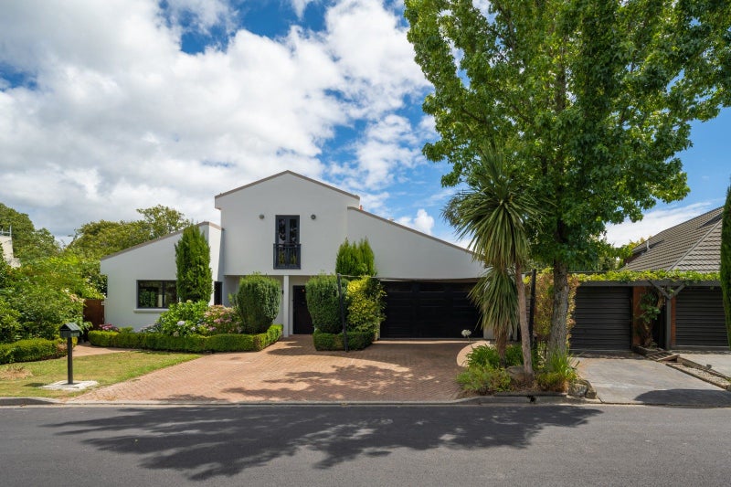 10 Clouston Gardens, Springlands, Blenheim - Carousel 2