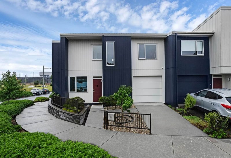 23 Bonnette Road, Flat Bush, Manukau City, Auckland - Carousel 1