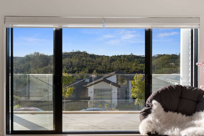 4A Ringi Lane, Orewa, Orewa - Carousel 1