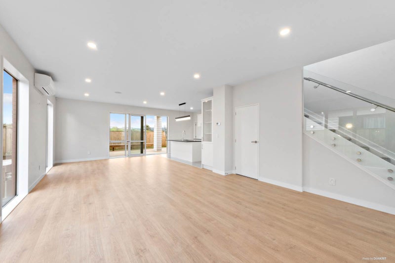 25 Myland Drive, Hobsonville, Auckland - Carousel 2