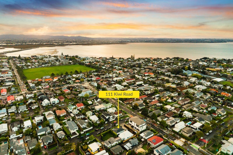 111 Kiwi Road, Point Chevalier, Auckland - Carousel 27