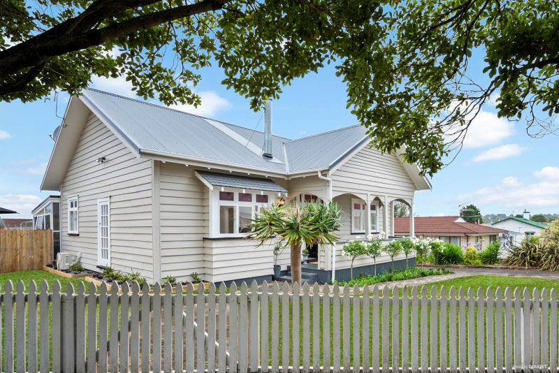 158 Queen Street, Pukekohe, Pukekohe - Carousel 2