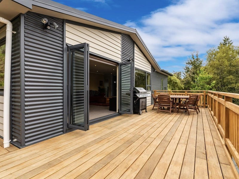 40 Fairview Terrace, Sawyers Bay, Port Chalmers - Carousel 1