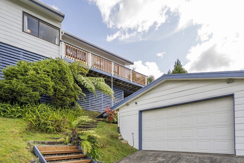 8 Ocean Beach Road, Tairua, Tairua - Carousel 2