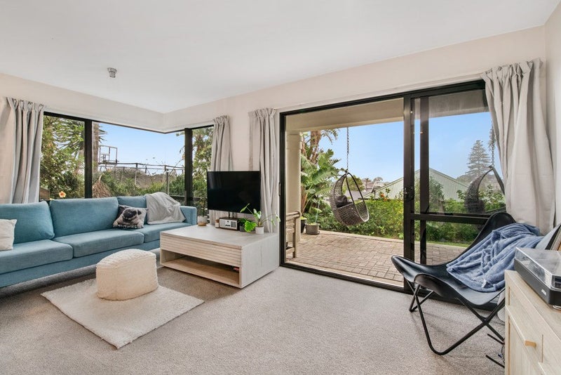 10A Rushden Terrace, Red Beach, Red Beach - Carousel 1