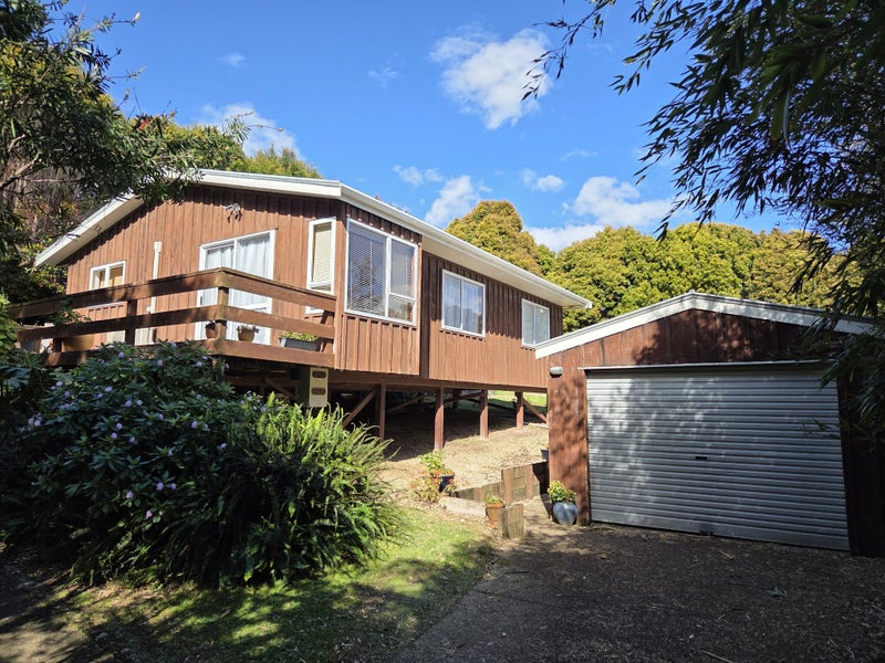11 Muritai Road, Ostend, Waiheke Island - Carousel 2
