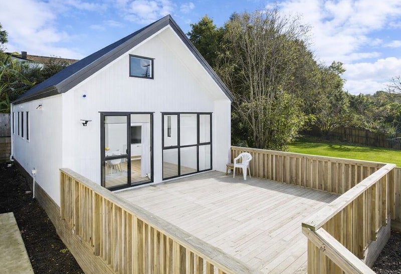 122C Lancaster Road, Beach Haven, North Shore City, Auckland - Carousel 1