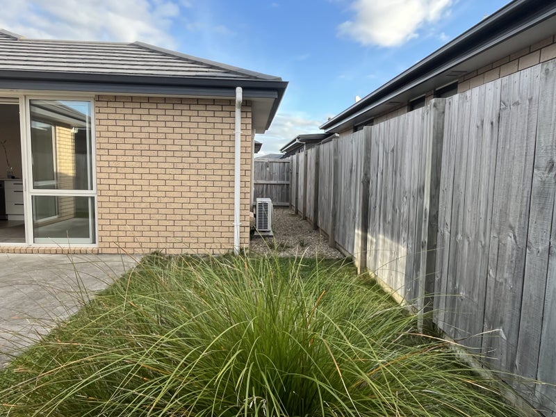 38 Pragma Rise, Rototuna North, Hamilton - Carousel 7