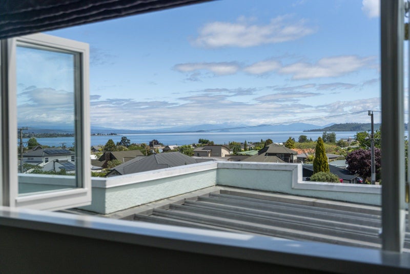 12 Mere Road, Taupo, Taupo - Carousel 2