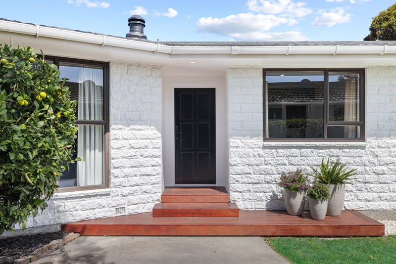 42 Arran Crescent, Woolston, Christchurch - Carousel 2