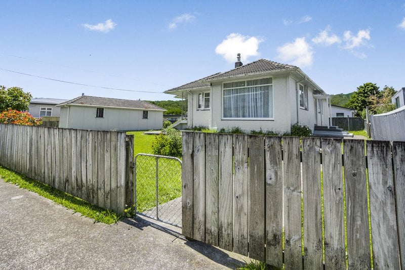 21 Rawhiti Street, Stokes Valley, Lower Hutt - Carousel 2
