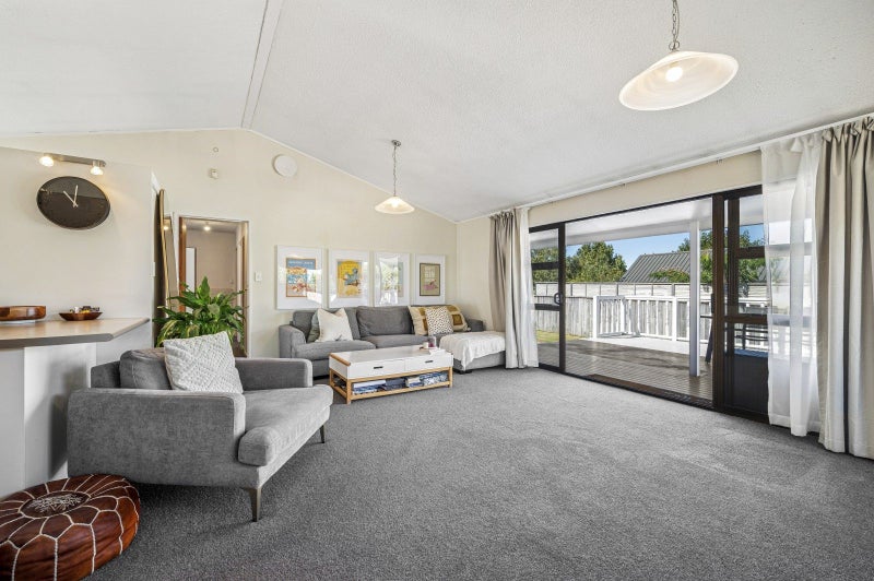 62 Shepherd Road, Waipahihi, Taupo - Carousel 2