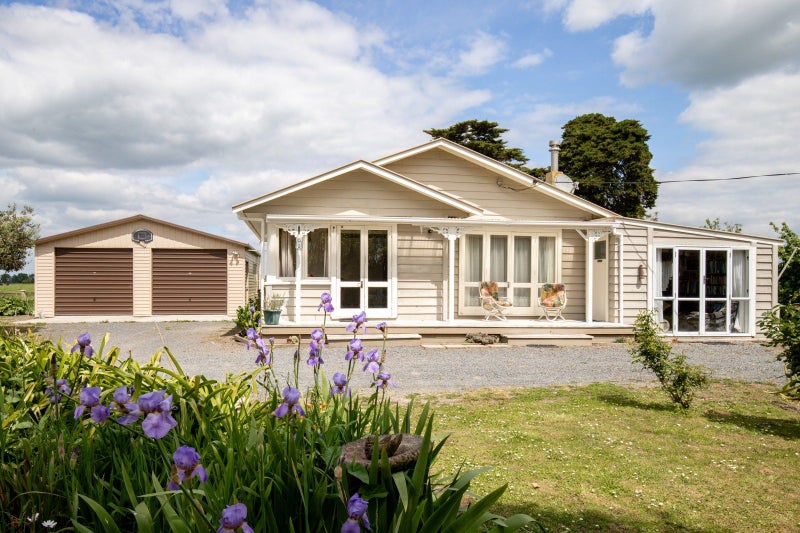 898 State Highway 25, Thames - Carousel 18