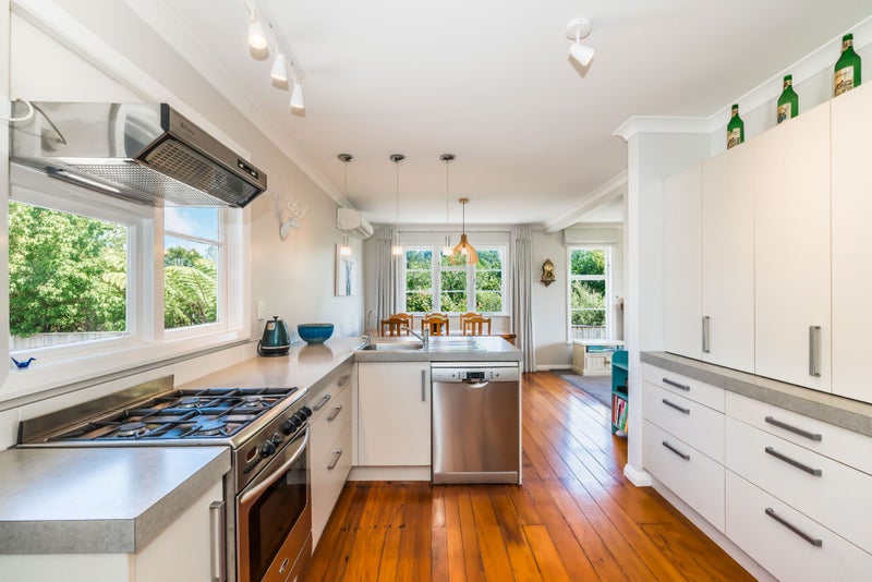 118 Raumati Road, Raumati Beach, Paraparaumu - Carousel 2